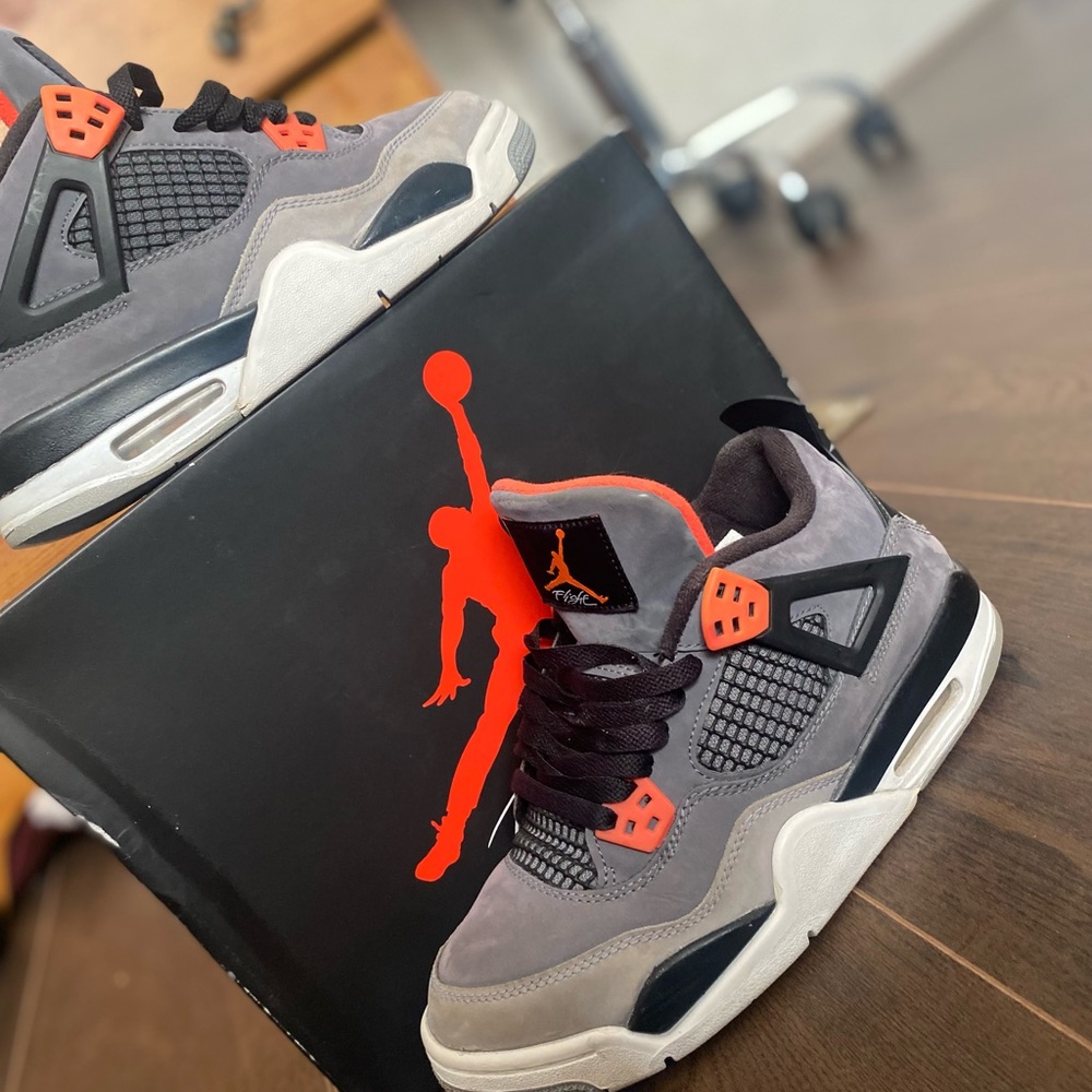 Jordan 4 inflared